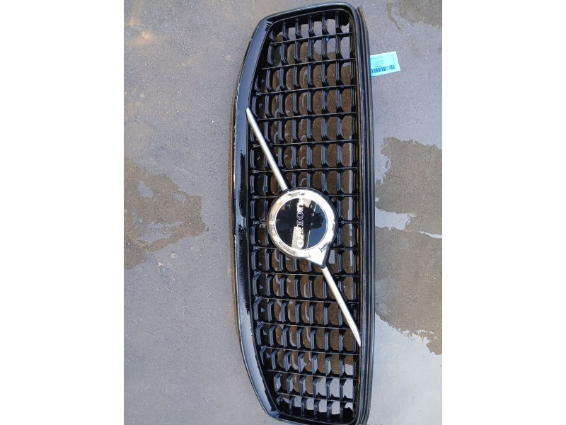 Recambio de rejilla delantera para volvo xc60 ii (246) b4 mild-hybrid awd referencia OEM IAM   