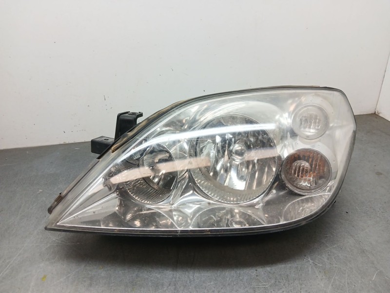 Recambio de faro izquierdo para nissan primera (p12) 1.6 referencia OEM IAM 26060AU800  