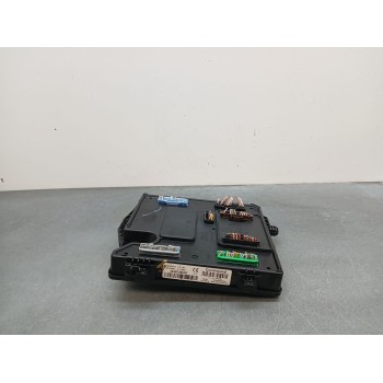 Recambio de caja reles / fusibles para renault scenic iii grand dynamique referencia OEM IAM 284b18853r  