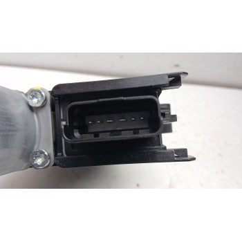 Recambio de motor elevalunas delantero izquierdo para kia sorento ii (xm) 2.2 crdi referencia OEM IAM 1137328786  