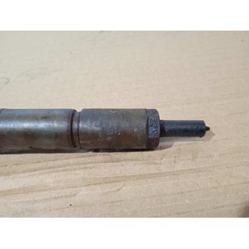 Recambio de inyector para opel combo (corsa c) familiar referencia OEM IAM 0445110083  