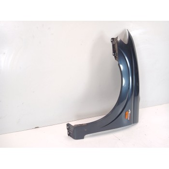 Recambio de aleta delantera izquierda para ssangyong rodius i 2.7 xdi referencia OEM IAM 5181121000  