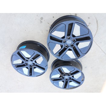 Recambio de juego llantas para omoda 5 referencia OEM IAM 7JX18 ET33 203000180AA X4