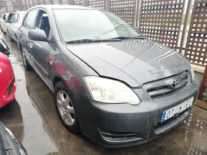 TOYOTA COROLLA (E12)