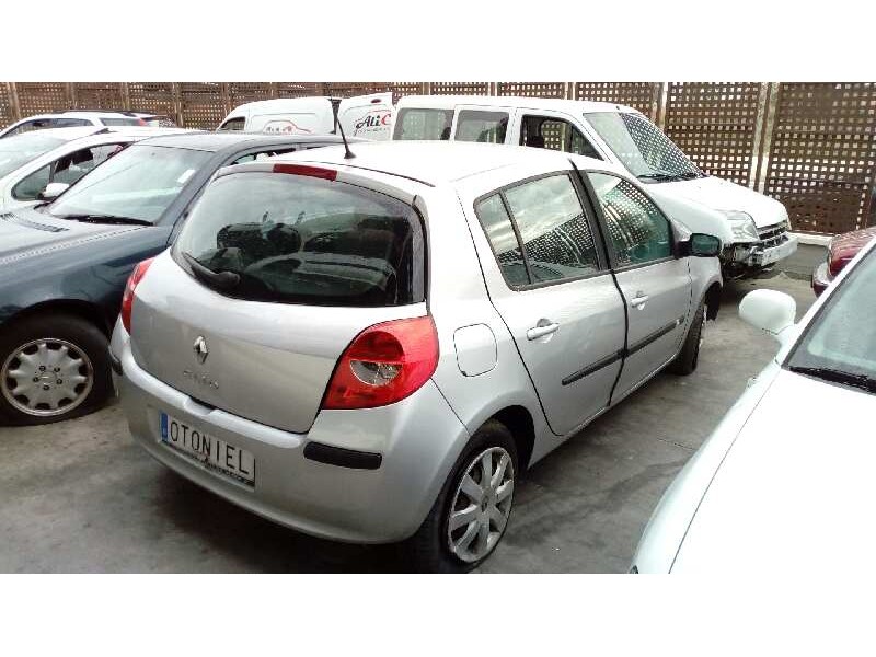 RENAULT CLIO III