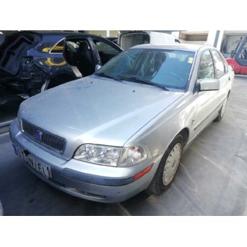 volvo s40 berlina del año 2001