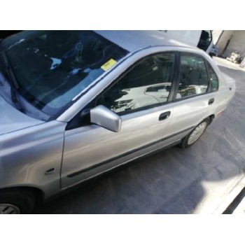 volvo s40 berlina del año 2001