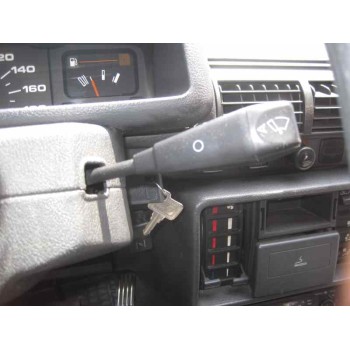 peugeot 205 berlina del año 1985