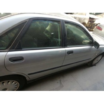 volvo s40 berlina del año 2001