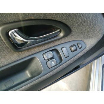 volvo s40 berlina del año 2001