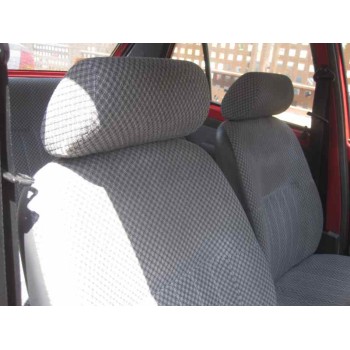 peugeot 205 berlina del año 1985