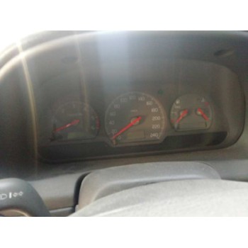 volvo s40 berlina del año 2001