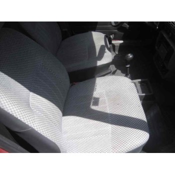 peugeot 205 berlina del año 1985