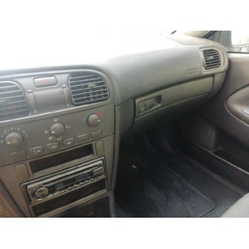 volvo s40 berlina del año 2001