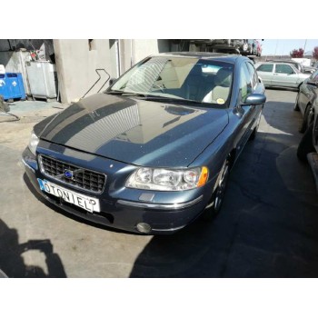 volvo s60 berlina del año 2005