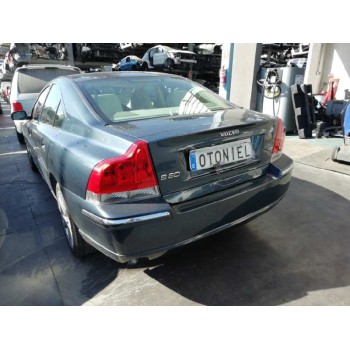 volvo s60 berlina del año 2005