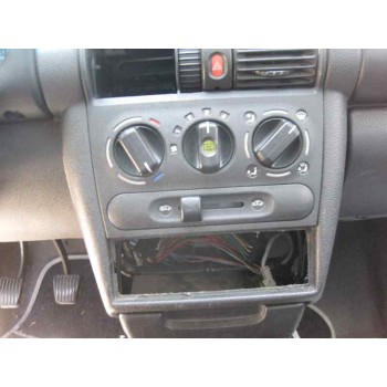 opel corsa b del año 1996