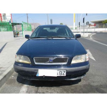 volvo s40 berlina del año 1999