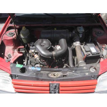 peugeot 205 berlina del año 1985