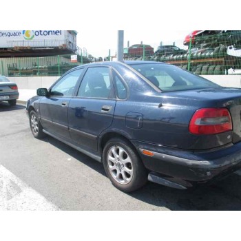volvo s40 berlina del año 1999