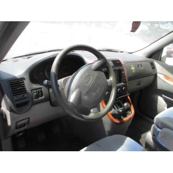 kia carnival ii del año 2004