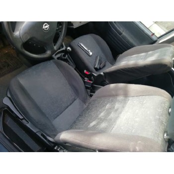 opel zafira a del año 2000