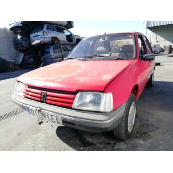 peugeot 205 berlina del año 1992