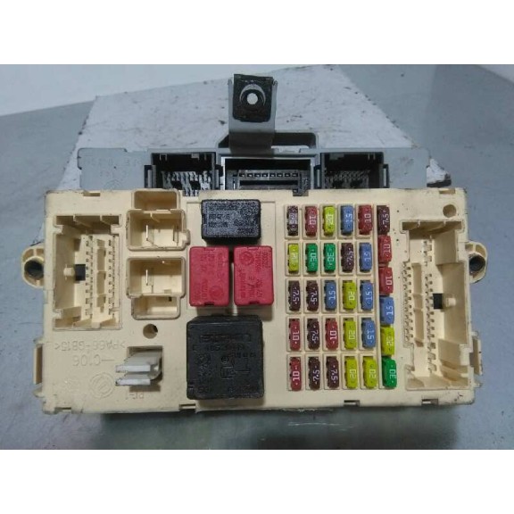 Recambio de caja reles / fusibles para alfa romeo 147 (190) 1.9 jtd 120 distinctive referencia OEM IAM 60698109 60698109 