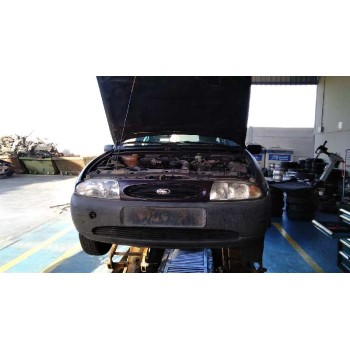 ford fiesta berlina del año 1996