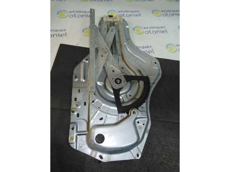 Recambio de elevalunas delantero izquierdo para hyundai elantra (xd) 2.0 gls (4-ptas.) (2004) referencia OEM IAM   PANEL + MOTOR