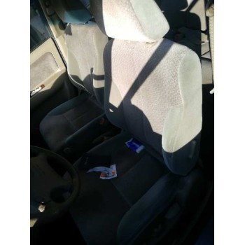 kia carens del año 2002