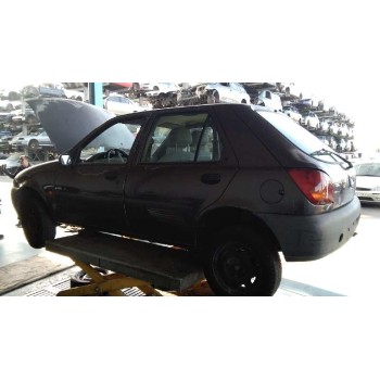 ford fiesta berlina del año 1996