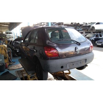 ford fiesta berlina del año 1996