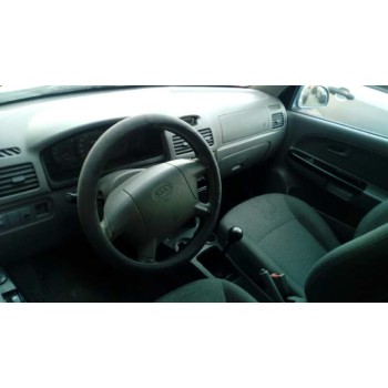 kia rio del año 2003