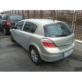 opel astra h berlina del año 2005