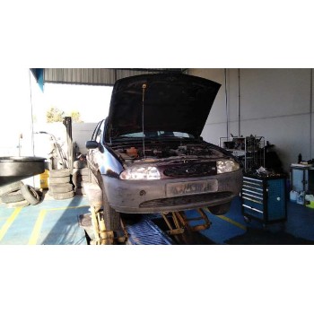 ford fiesta berlina del año 1996