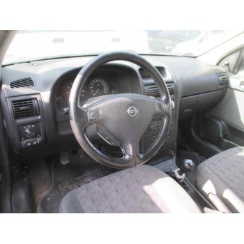 opel astra g berlina del año 2001