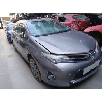 toyota auris station wagon (_e18_) del año 2014