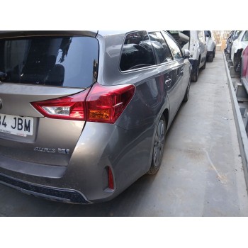 toyota auris station wagon (_e18_) del año 2014