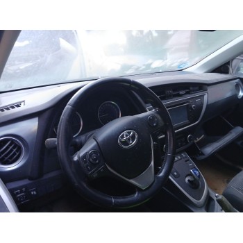 toyota auris station wagon (_e18_) del año 2014