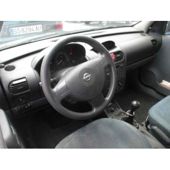 opel corsa c del año 2001