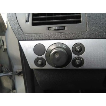 opel astra h berlina del año 2005