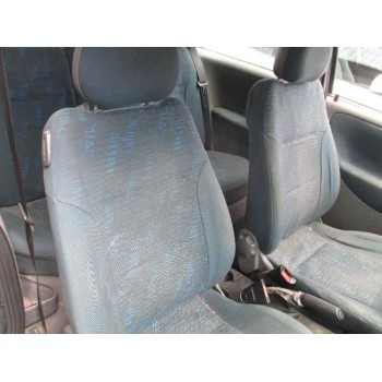 opel corsa c del año 2001