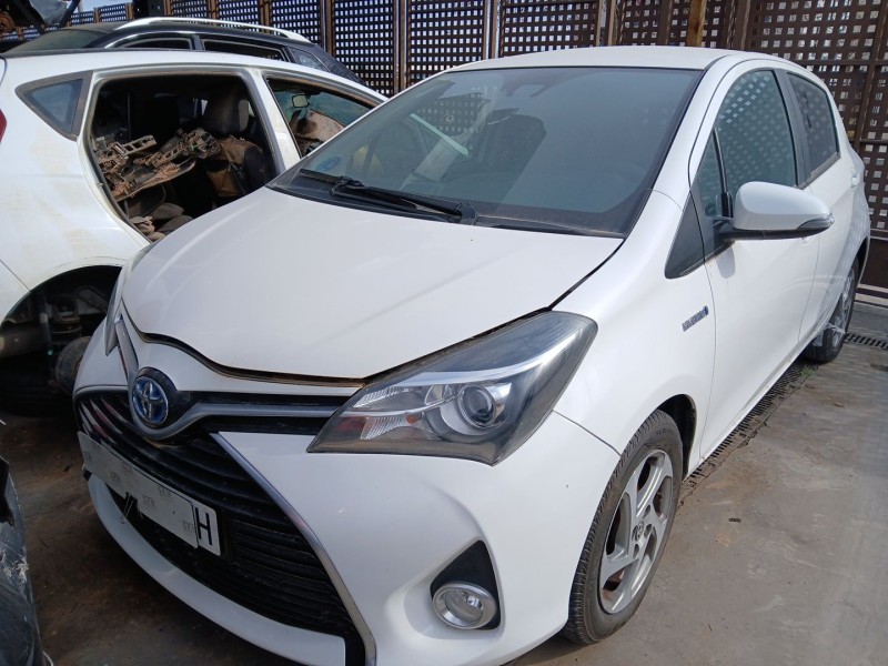 TOYOTA YARIS (_P13_)