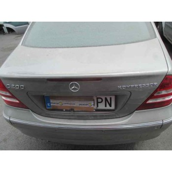 mercedes-benz clase c (w203) berlina del año 2005