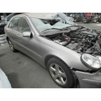 mercedes-benz clase c (w203) berlina del año 2005