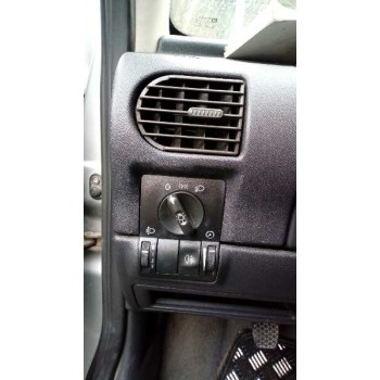 opel corsa c del año 2003