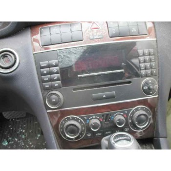 mercedes-benz clase c (w203) berlina del año 2005