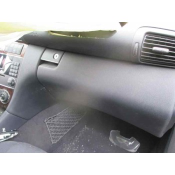 mercedes-benz clase c (w203) berlina del año 2005