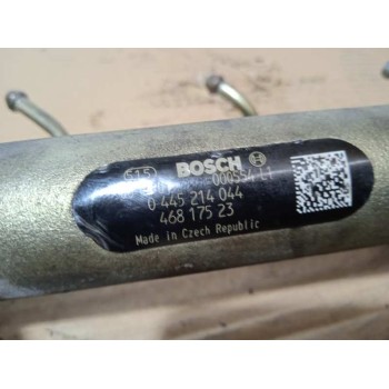 Recambio de rampa inyectora para opel combo (corsa c) familiar referencia OEM IAM 46817523 0445214044 